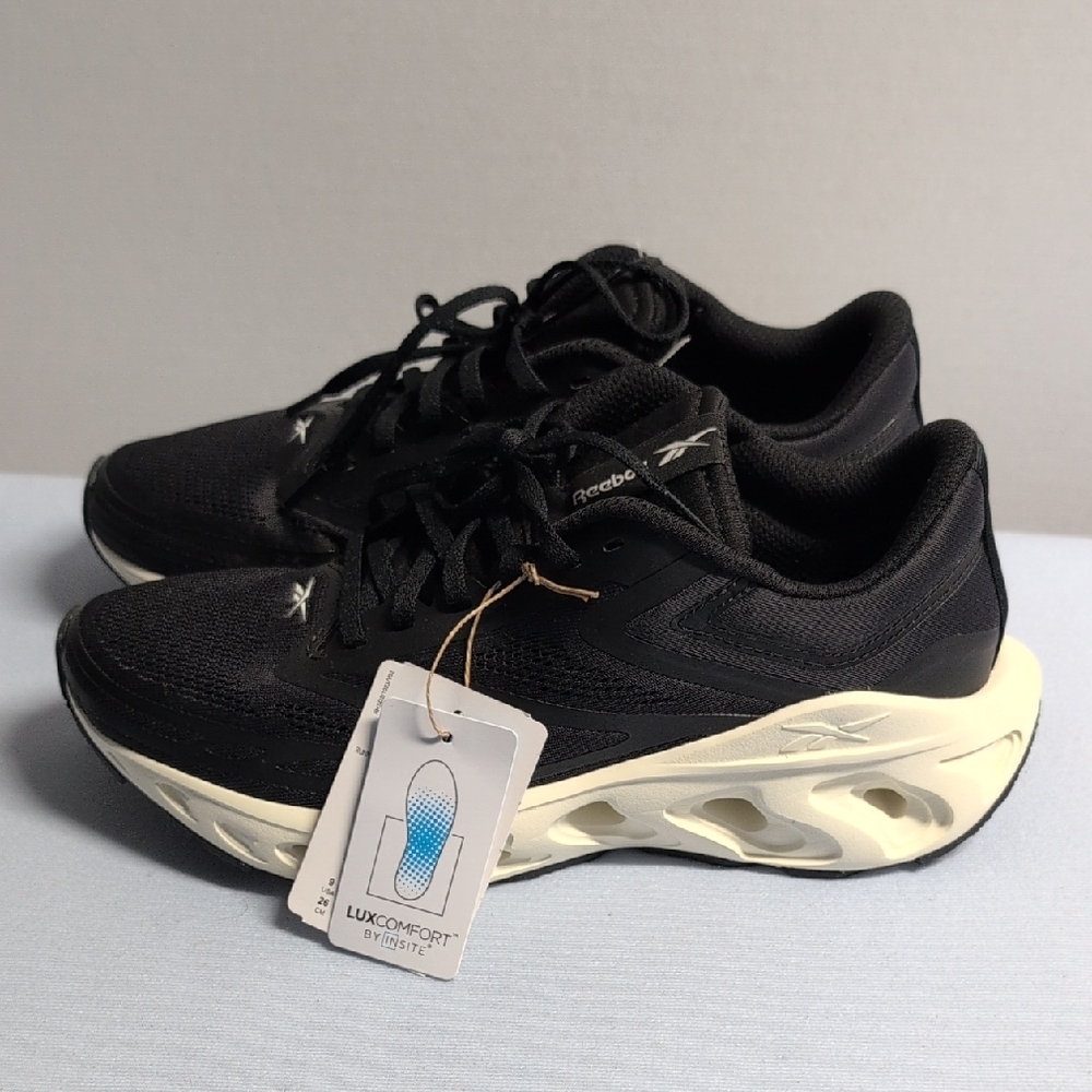Reebok Black and White Cream Athletic Shoes Size 9